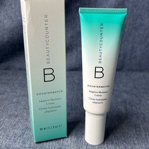 Beautycounter Adaptive Moisture Lotion - White and Green